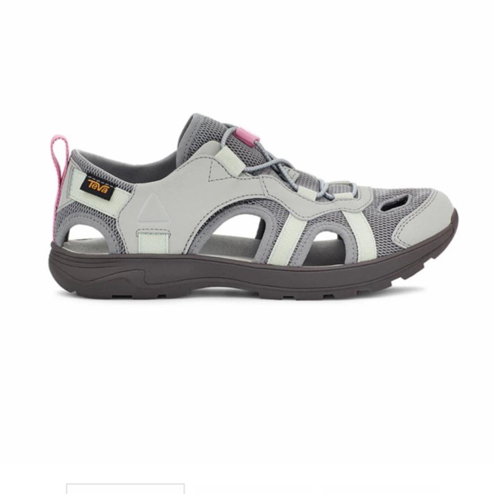 🌸 Teva Women's Athletic Gray and Pink Shoes